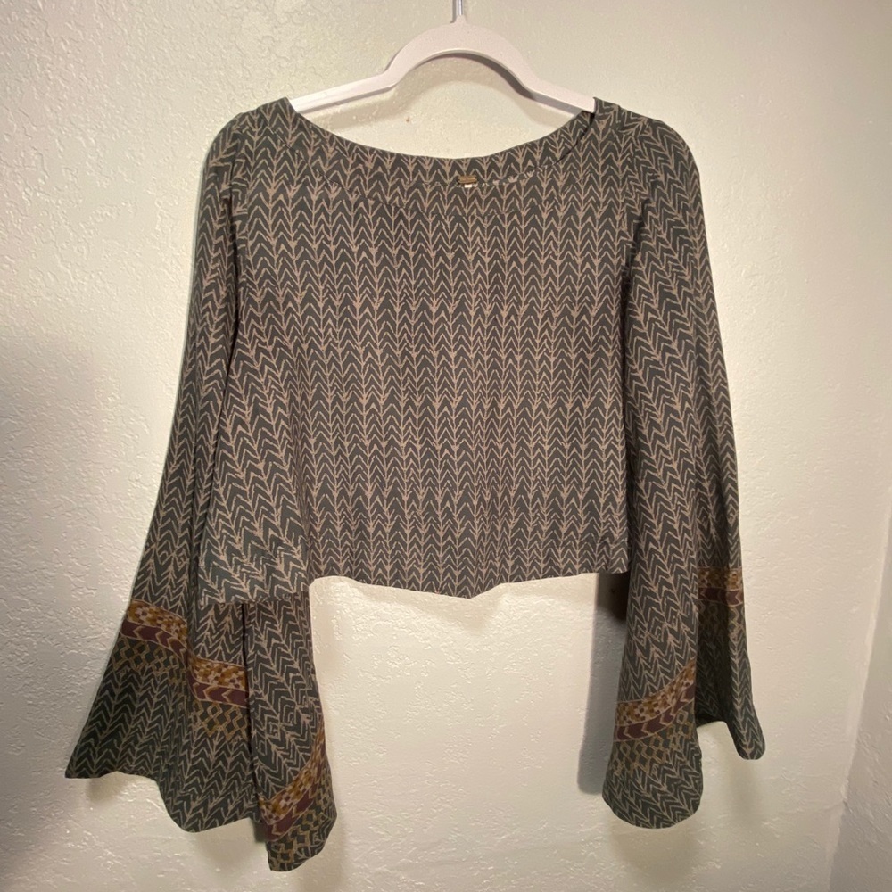 Free People Womens Blouse Boho With Bell Sleeves - Picture 3 of 6